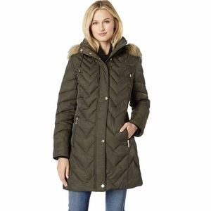 Faux Fur Trim Chevron Quilted Down Puffer Coat